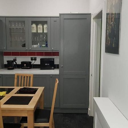 הלנסבורג Snug - Fountain Bank Apartment מראה חיצוני תמונה