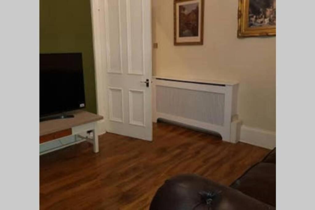 הלנסבורג Snug - Fountain Bank Apartment מראה חיצוני תמונה